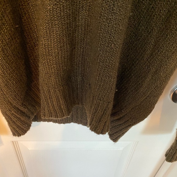 Brown St Johns Sweater Large - Picture 5 of 5
